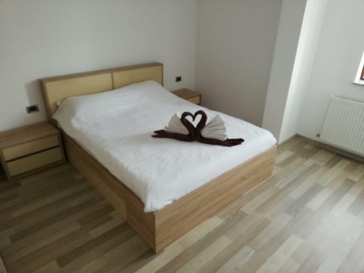 Coresi Isaran 35 Appartamento Braşov Esterno foto
